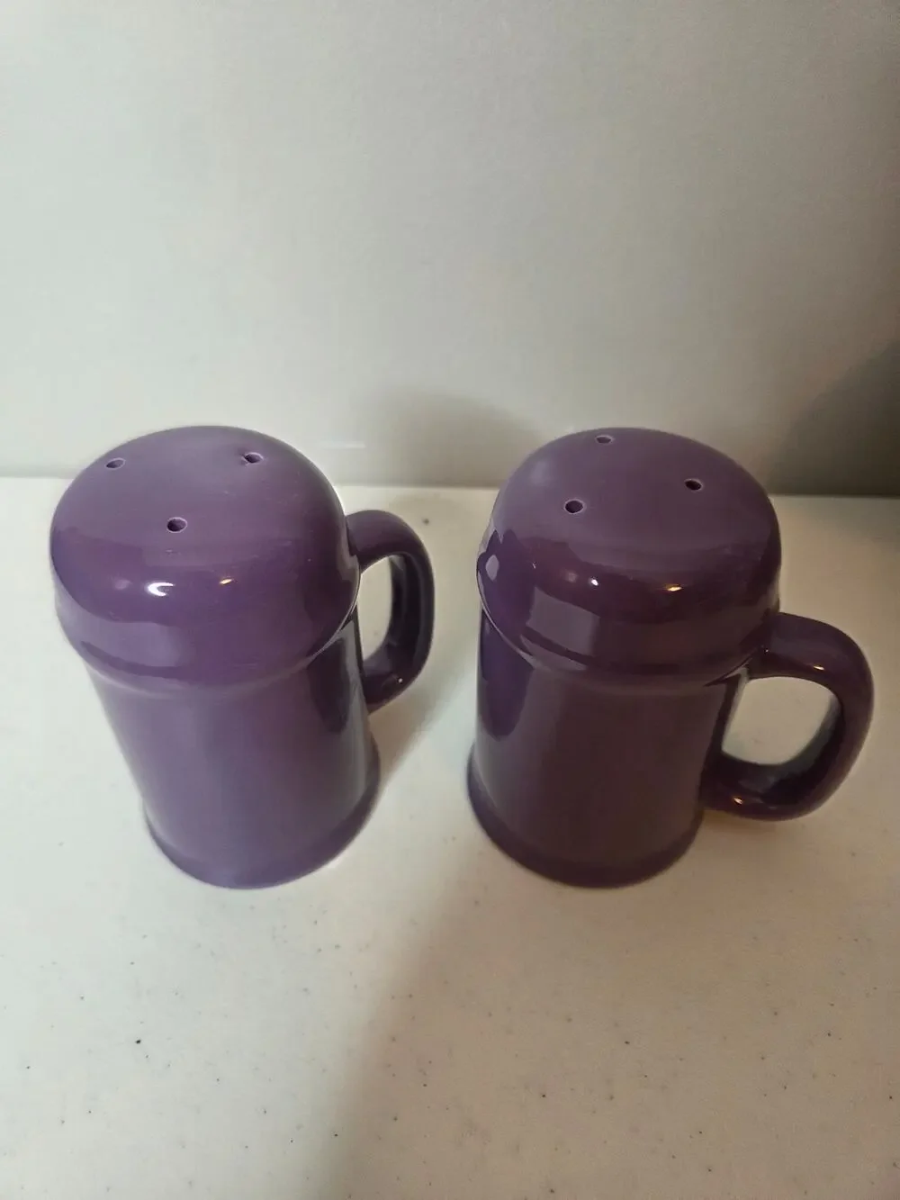 Vintage Mug Style Ceramic Range Top Salt & Pepper Shakers Light Purple Set of 2